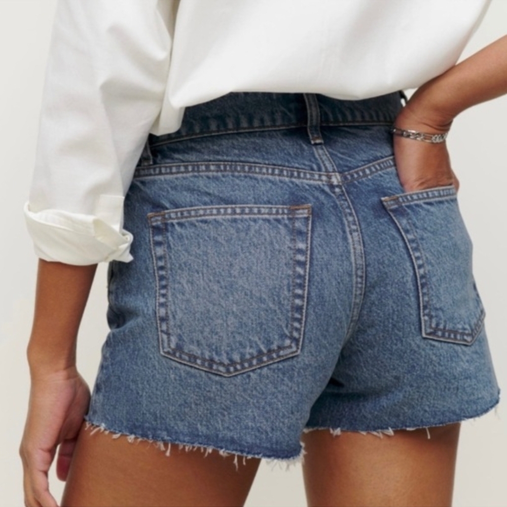 Reformation Charlie High-Rise Frayed Denim Shorts – Iskar Wash, Size 29 - Picture 3 of 11